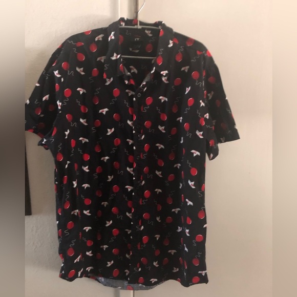 🎃Stephen King’s It Ch. 2 Shirt - 768 $25 or $20 w/offer $25 or $20 w/offer - Picture 1 of 4